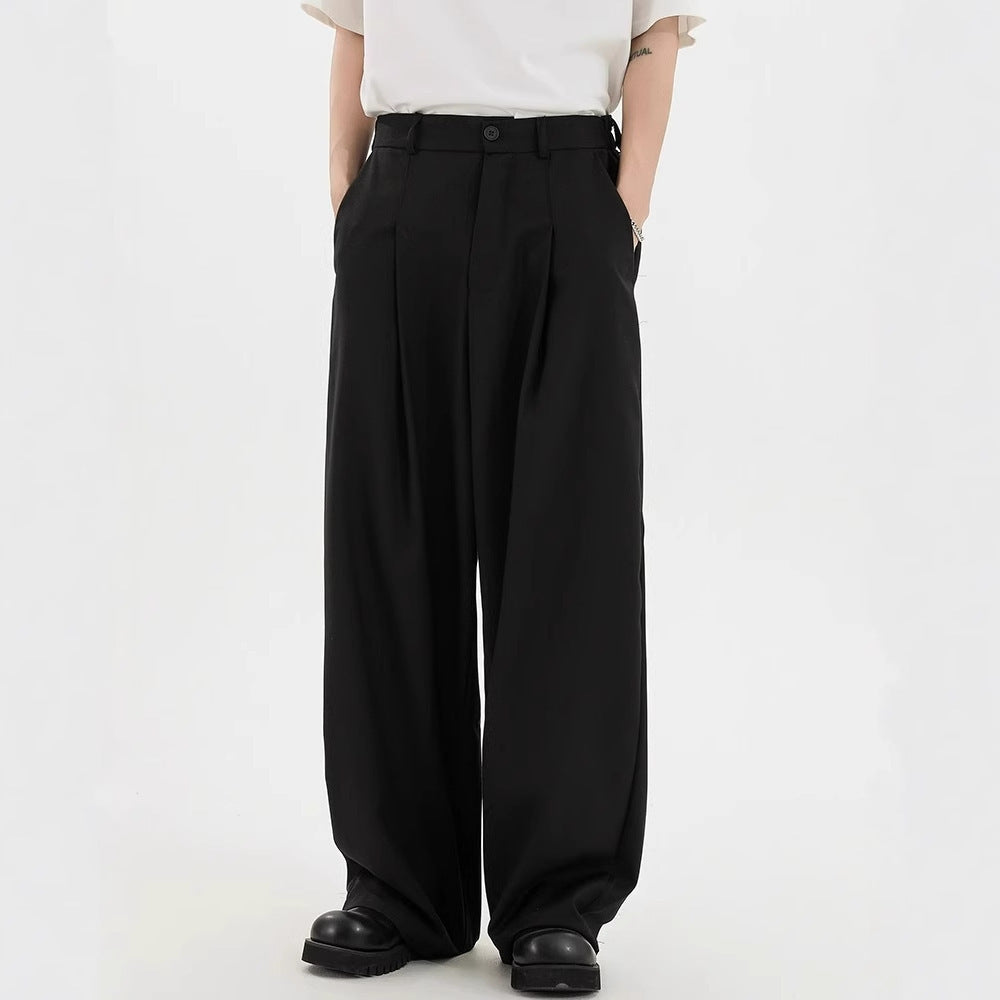 Elegant casual outfit showcasing stylish fashion for everyday wear, perfect blend of comfort and sophistication.