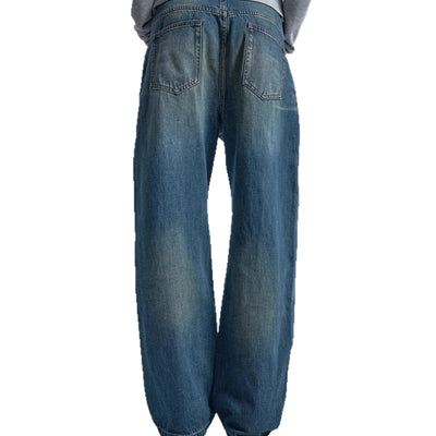 Stylish Gothic jeans featuring unique design and high-quality fabric for a bold, modern look