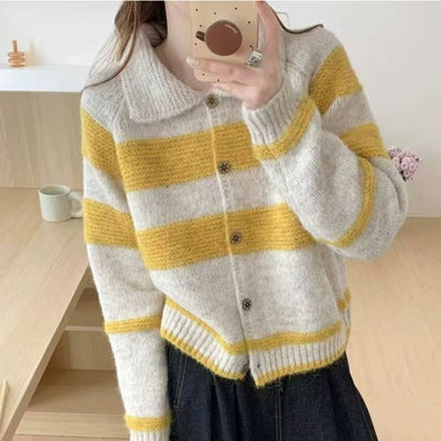Vintage retro sweater featuring classic knit patterns for timeless style and warmth