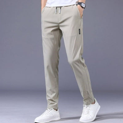 Comfortable Korean sweatpants designed for casual and stylish wear, perfect for everyday comfort and fashion.