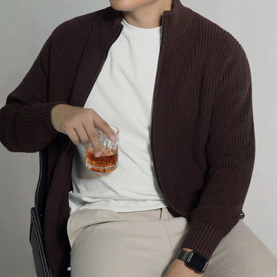 Stylish cardigan for men combining comfort and elegant design, perfect for formal and casual occasions